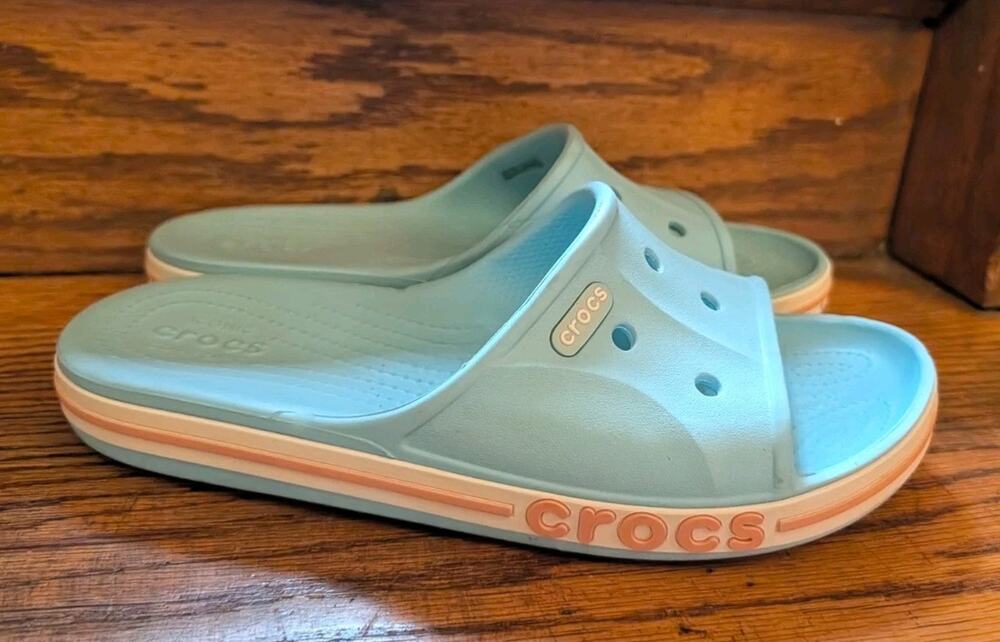 Crocs Bayaband Slide Shoes Women's 9, Men's 7 Light Blue Melon Sandals